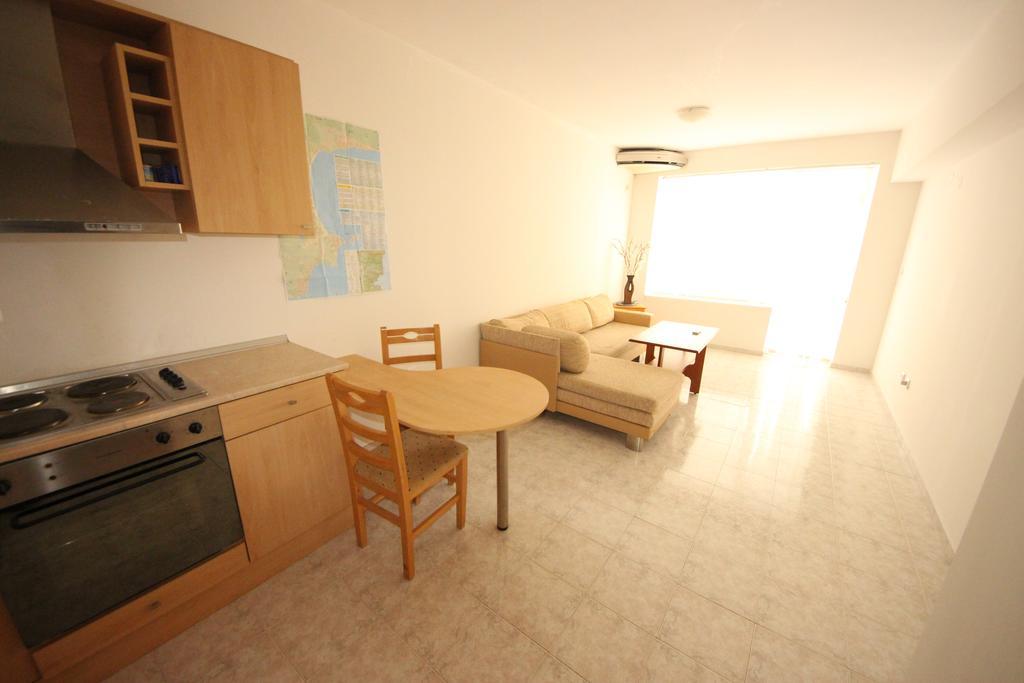 Sunny Day 1 - Menada Apartments 써니비치 객실 사진